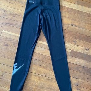 Black Nike Leggings